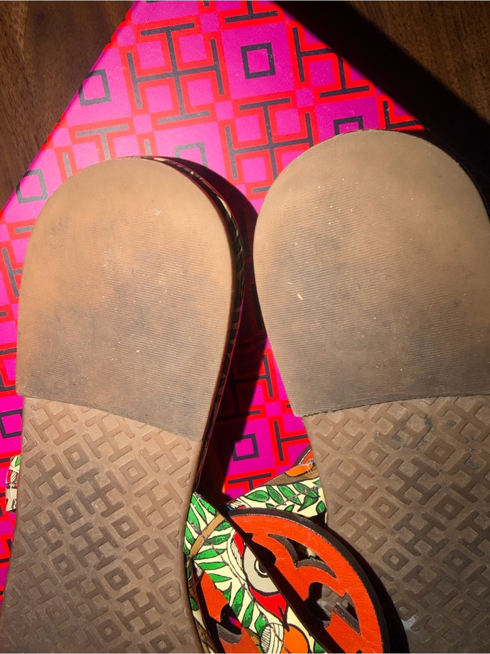 Tory Burch Miller sandals PRINTED PATENT LEATHER - Picture 5 of 13